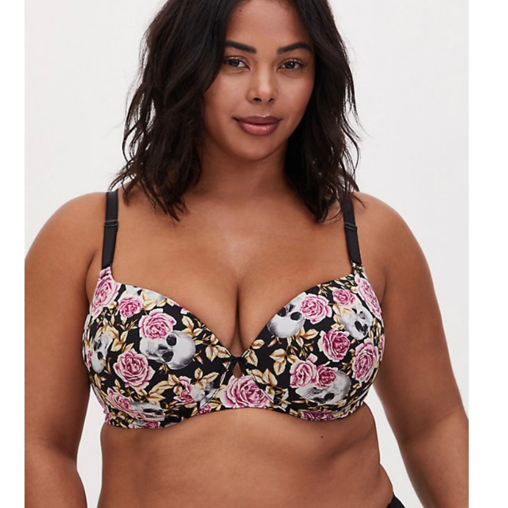 NWOT Torrid Skull Bra 46D
